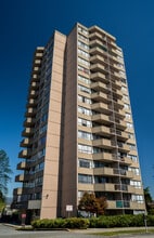 Nelson Towers in Burnaby, BC - Building Photo - Building Photo