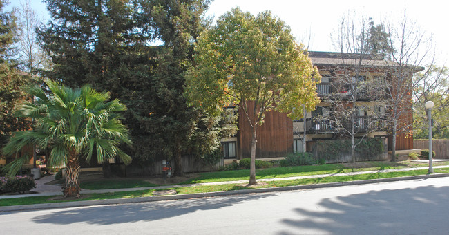 366 Catalina Ave in Pasadena, CA - Building Photo - Building Photo