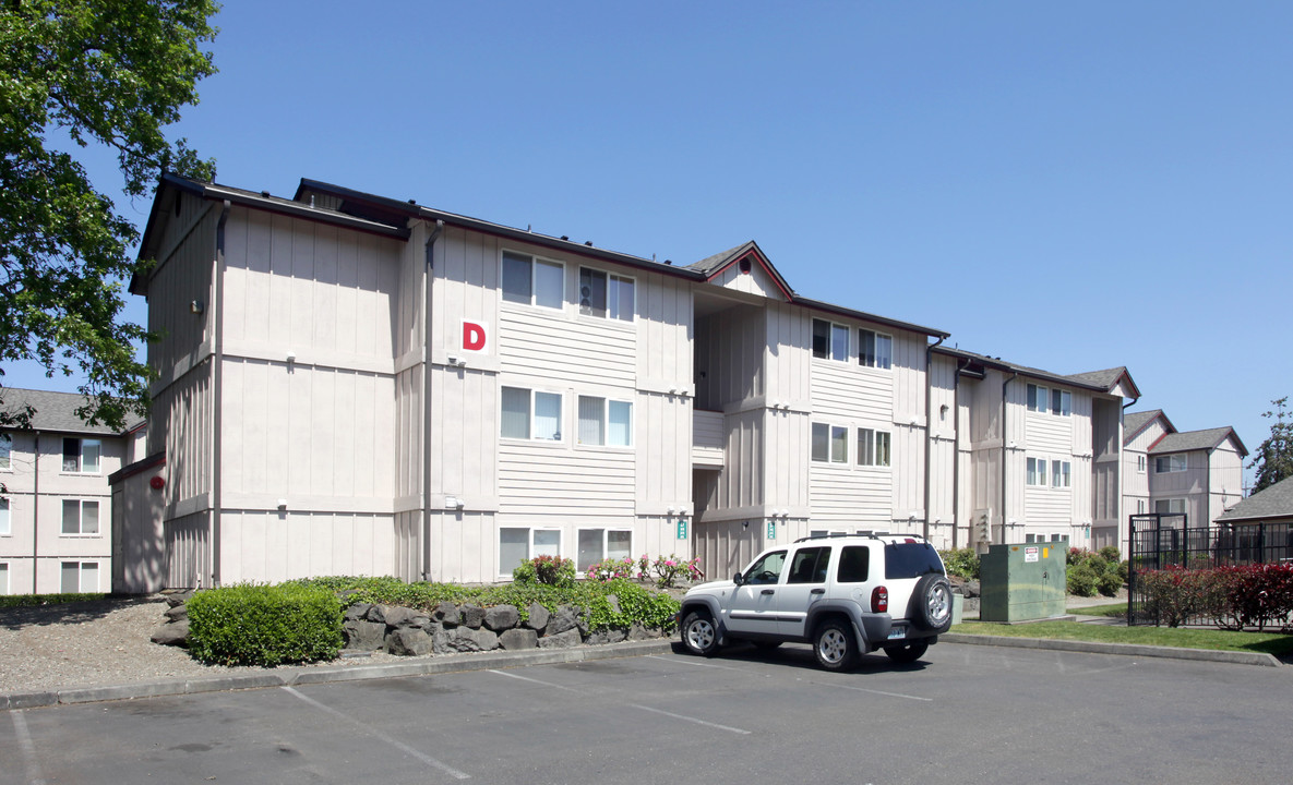 Lakewood Village Apartments in Lakewood, WA - Building Photo