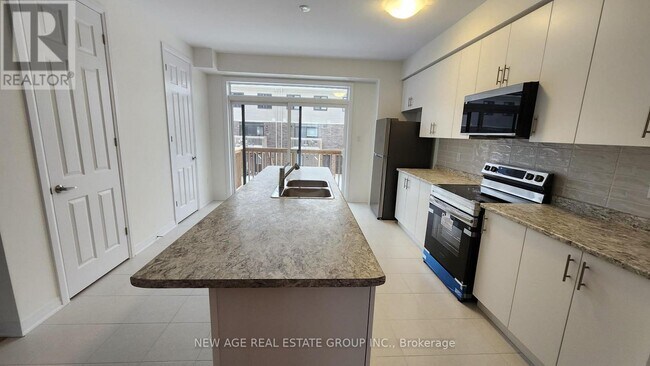 3 Hine Rd in Brantford, ON - Building Photo - Building Photo