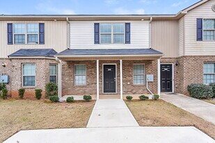 2835 Marlin Dr in Mcdonough, GA - Building Photo