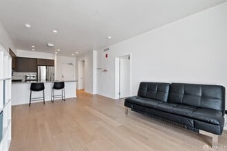 200 Linden Ave in South San Francisco, CA - Building Photo - Building Photo