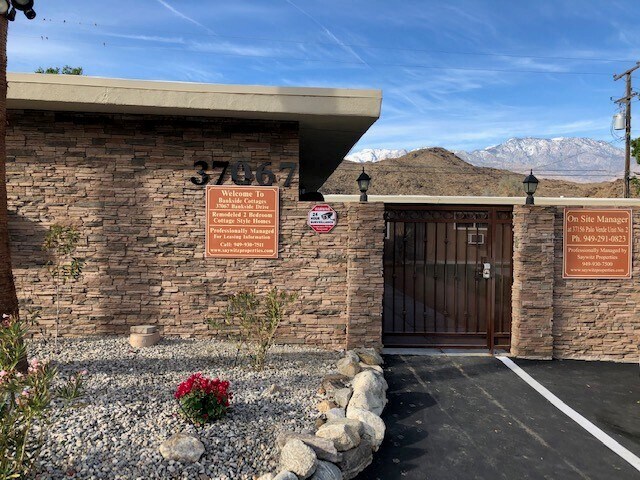 37067 Bankside Dr in Cathedral City, CA - Building Photo