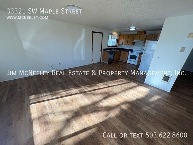 33321 SW Maple St in Scappoose, OR - Building Photo - Building Photo