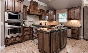 3403 SW Crosswinds Blvd in Bentonville, AR - Building Photo - Building Photo