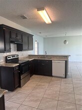 712 Parrot Ct in Kissimmee, FL - Building Photo - Building Photo