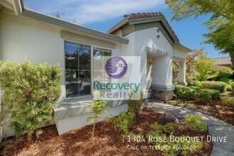 1304 Rose Bouquet Dr in Lincoln, CA - Building Photo - Building Photo