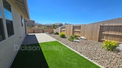 401 Pasillo Ct in Reno, NV - Building Photo - Building Photo