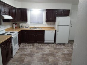 8831 Cordell Cir in Anchorage, AK - Building Photo - Building Photo