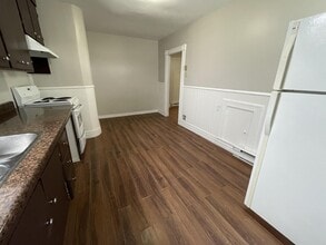 317 King St W in Saint John, NB - Building Photo - Building Photo