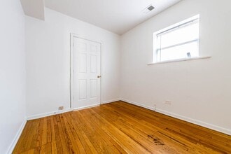 5448 W Adams St 119-21 N Lotus Chicago, IL 60644 in Chicago, IL - Building Photo - Building Photo