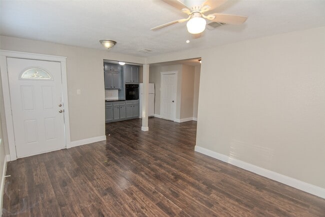 1203 Sunset Dr in Pasadena, TX - Building Photo - Building Photo