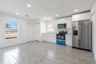 3246 Jefferson St in Stuart, FL - Building Photo - Building Photo