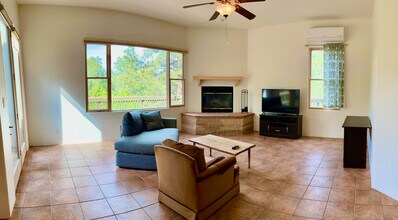 4750 Quemazon in Los Alamos, NM - Building Photo - Building Photo