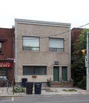 115-117 Vaughan Rd in Toronto, ON - Building Photo