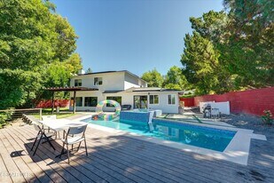 4833 Dunman Ave in Los Angeles, CA - Building Photo