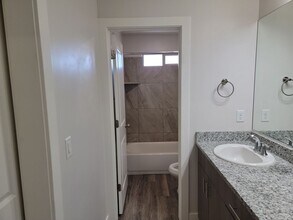 1005 Tortoise Rock Dr in Washington, UT - Building Photo - Building Photo