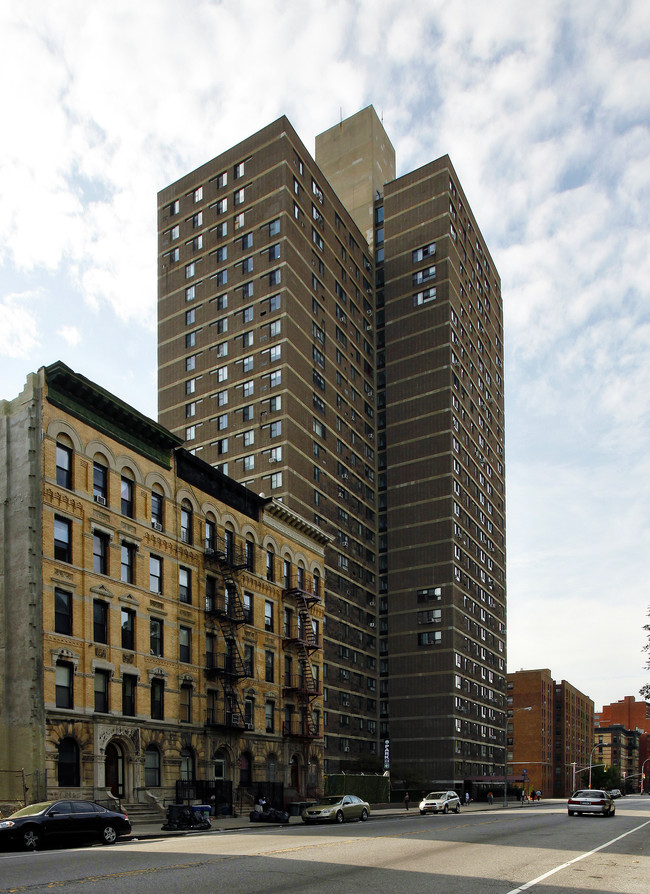 Lionel Hampton Houses in New York, NY - Building Photo - Building Photo