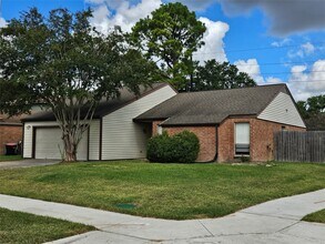 1102 Red Rock Canyon Dr in Katy, TX - Building Photo - Building Photo