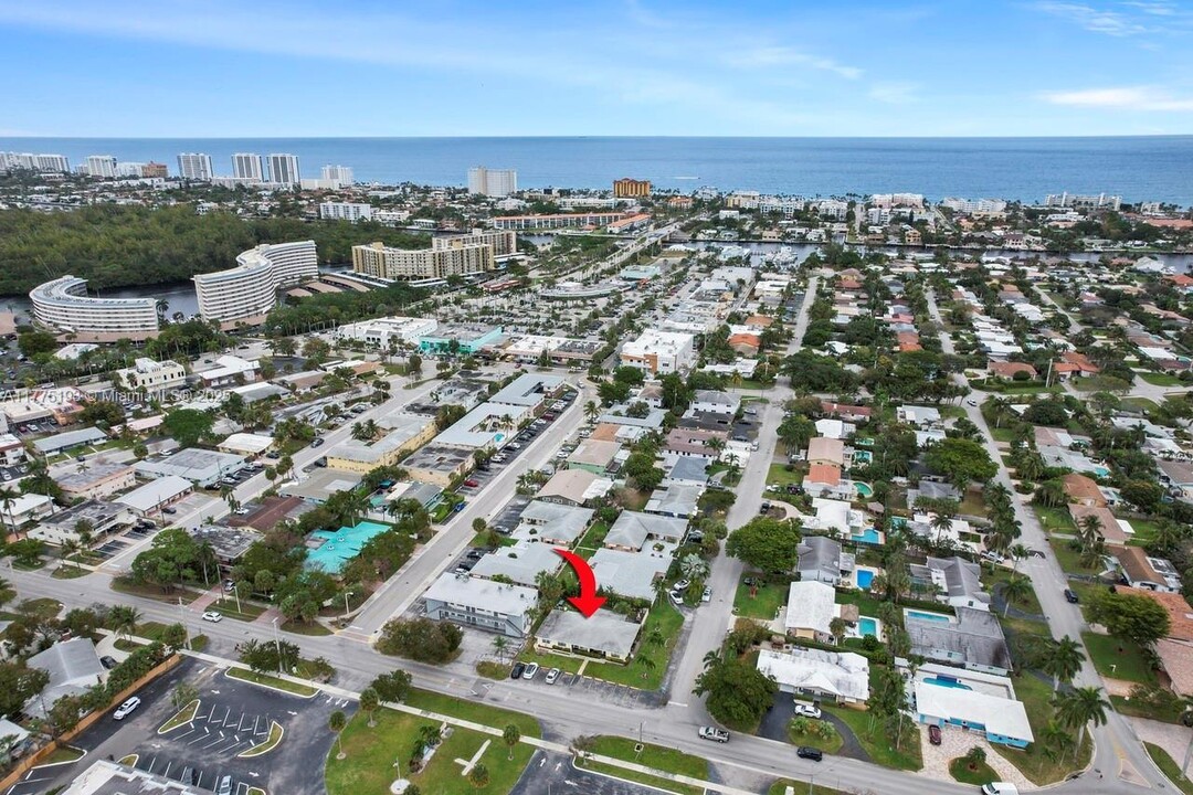 380 SE 12th Ave in Deerfield Beach, FL - Building Photo