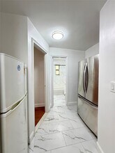 6604 Grand Central Pkwy in Queens, NY - Building Photo - Building Photo