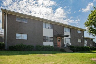 3112 Brookhaven Apartments in Atlanta, GA - Foto de edificio - Building Photo