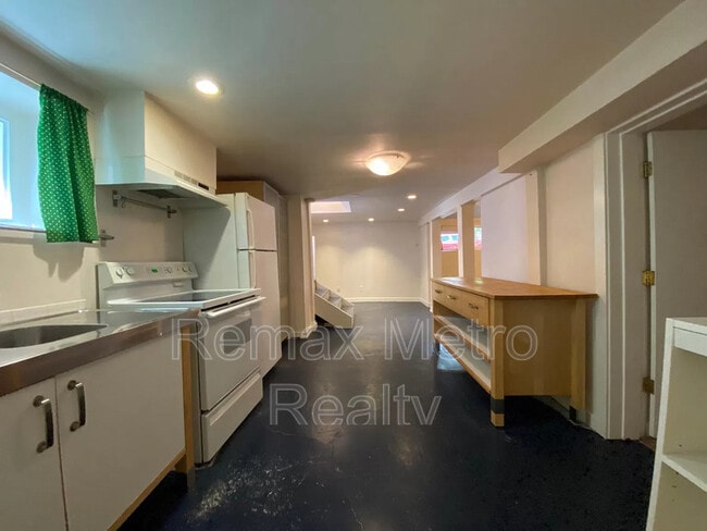 property at 1111 E Republican St