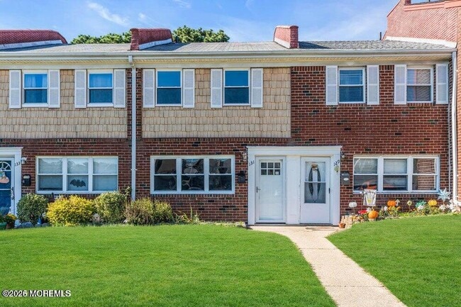 property at 131 Briar Mills Dr