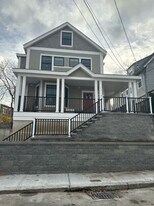 13 Greylock Rd, Unit 4 in Boston, MA - Building Photo