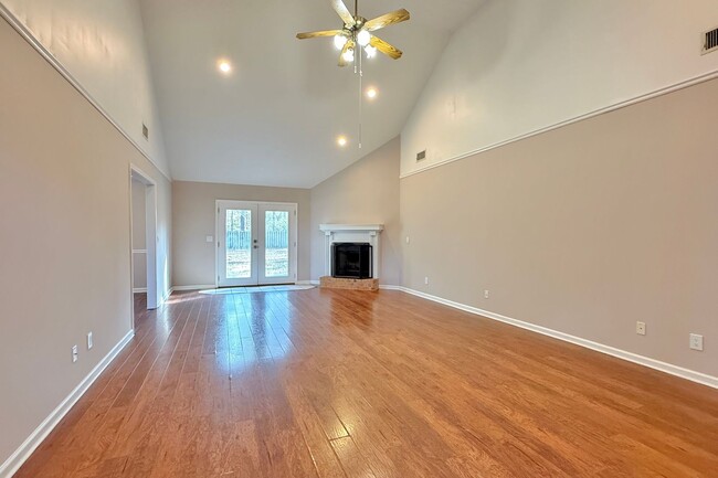 315 S Maple Dr in Hinesville, GA - Building Photo - Building Photo