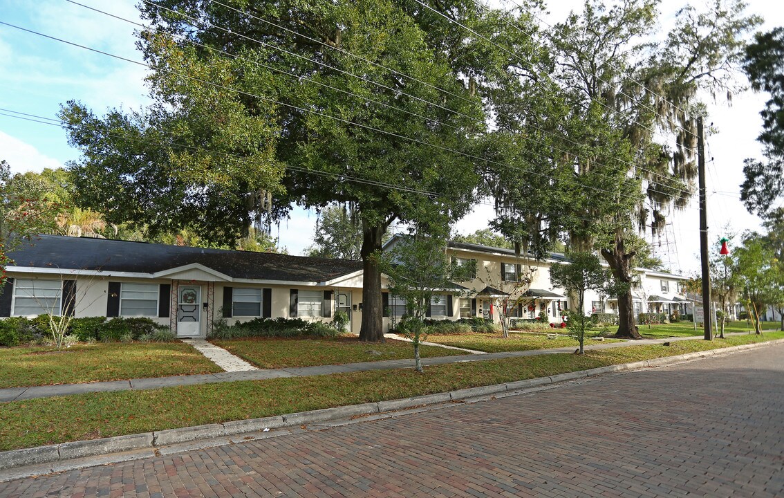 Regency Townhomes in Dade City, FL - Building Photo