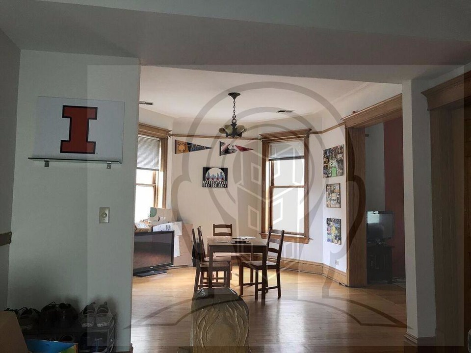 3135 N Clifton Ave-Unit -3f in Chicago, IL - Building Photo