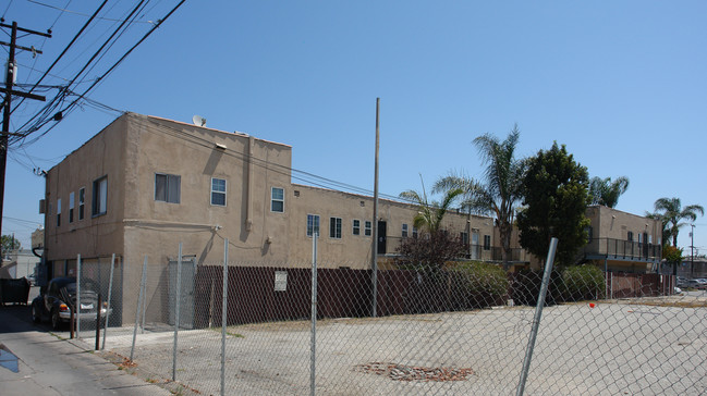 1909-1915 Pacific Ave in Long Beach, CA - Building Photo - Building Photo