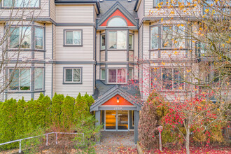 2709 Victoria Dr in Vancouver, BC - Building Photo - Building Photo