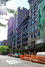 36 W 15th St in New York, NY - Building Photo - Building Photo