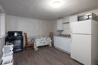 2318-B Willow St in Austin, TX - Building Photo - Building Photo
