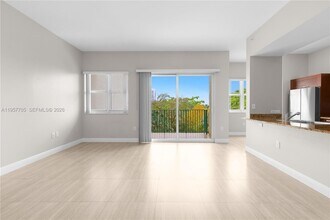 20000 E Country Club Dr, Unit 402 in Aventura, FL - Foto de edificio - Building Photo