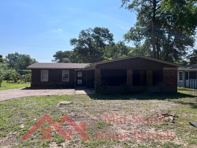 property at 2964 S Perkins Rd