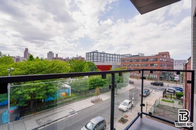property at 13 N Elliott Pl