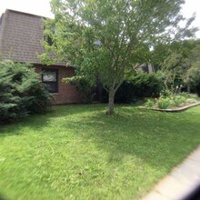 201 W Oak St in Grafton, WI - Building Photo - Building Photo