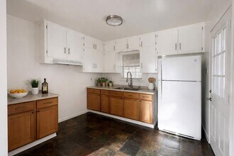 600 Springdale Rd in Austin, TX - Building Photo - Building Photo