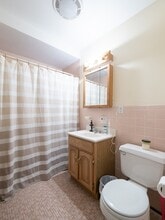 497 Boylston St, Unit 1 in Brookline, MA - Foto de edificio - Building Photo