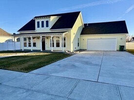 4392 Booner St in Idaho Falls, ID - Building Photo