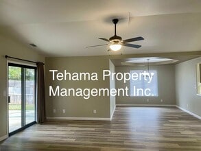 5224 Mica Ct in Redding, CA - Building Photo - Building Photo