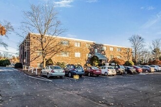 65 Milliken Ave, Unit 13 in Franklin, MA - Building Photo - Building Photo