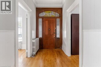 7 Tasker St in St Catharines, ON - Building Photo - Building Photo