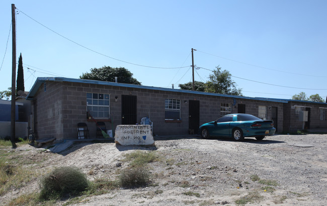 2791 Mcnutt Rd in Sunland Park, NM - Foto de edificio - Building Photo