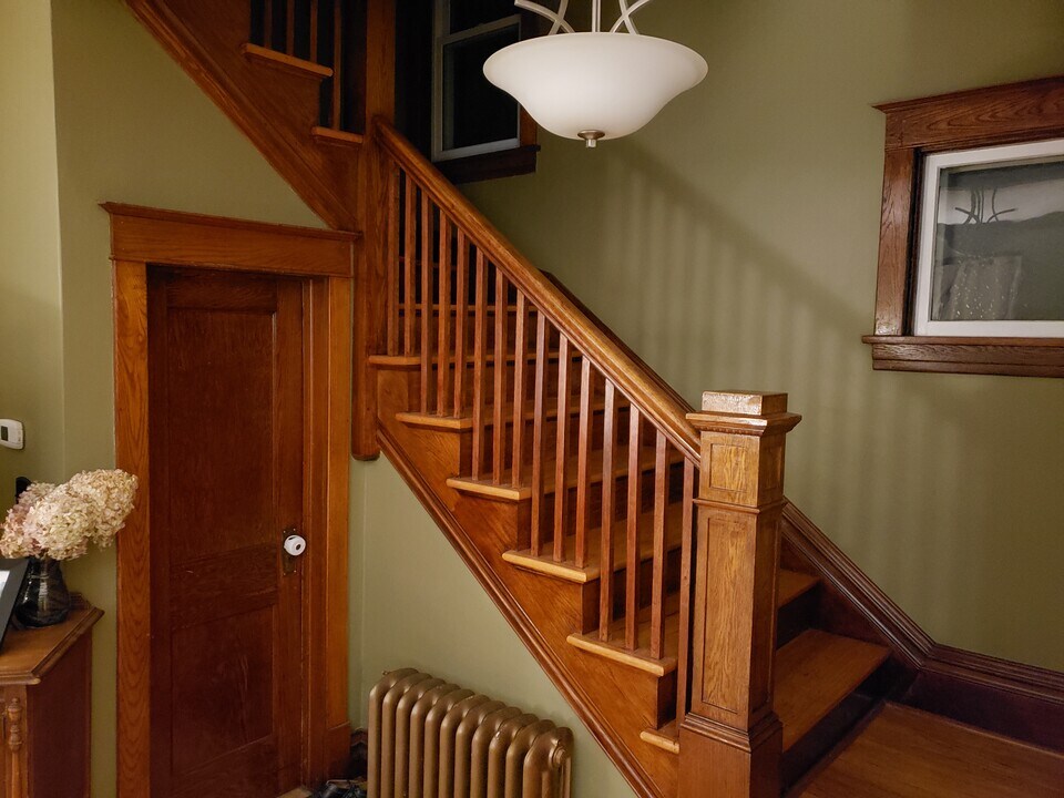 1120 E 6th St in Duluth, MN - Building Photo