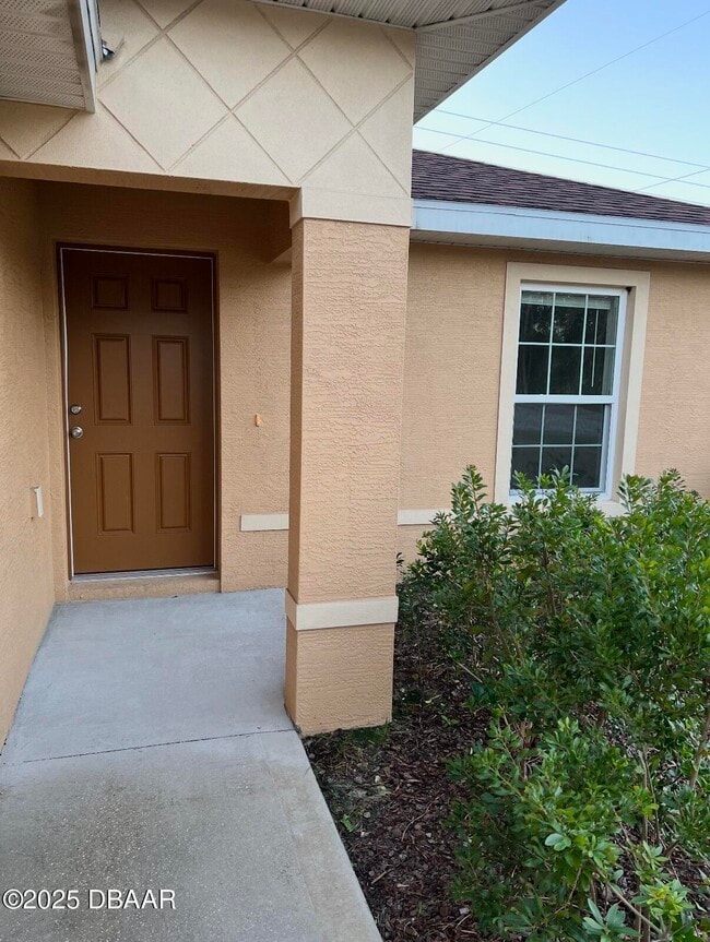 2 Sebastian Ct in Palm Coast, FL - Building Photo - Building Photo