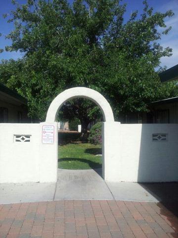 Dodge Flowers Apartments in Tucson, AZ - Foto de edificio - Building Photo